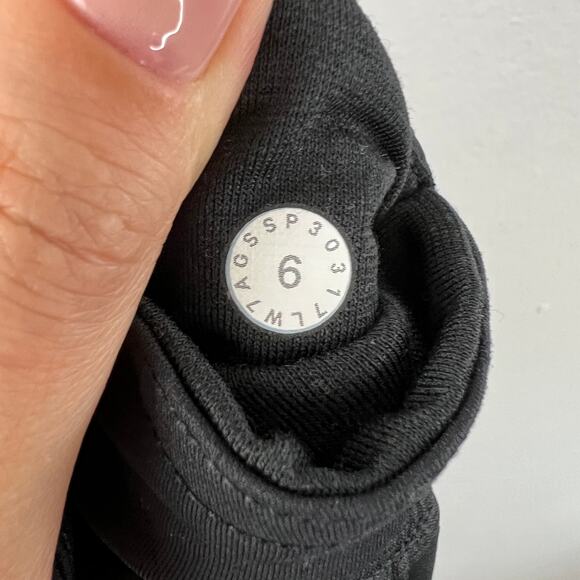 Lululemon Miles Ahead Short 2.5" Black Swift Ultra Light Lined Stretch W7AGSS 6 - Picture 3 of 5